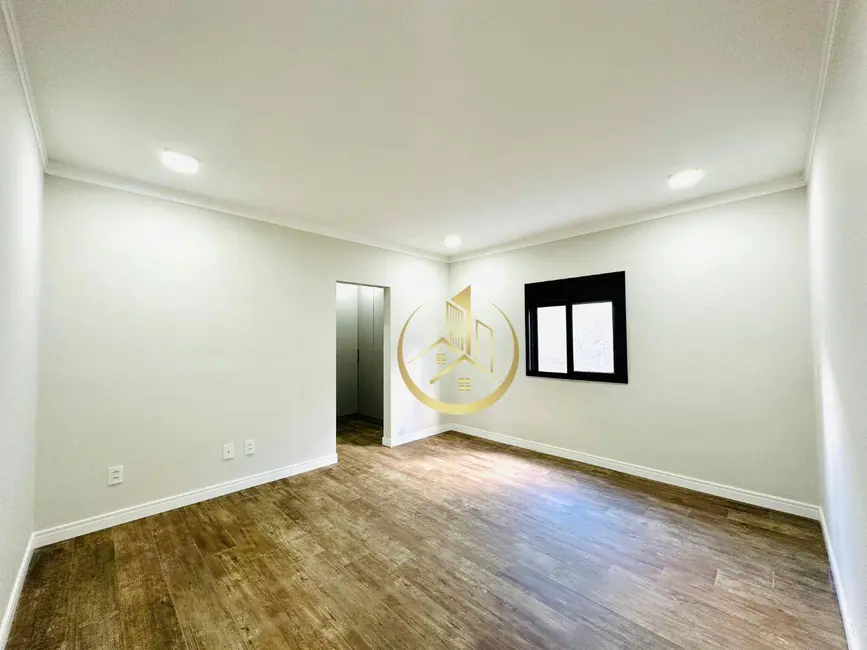 Foto 9 de Casa com 3 quartos à venda, 300m2 em Pouso Alegre - MG