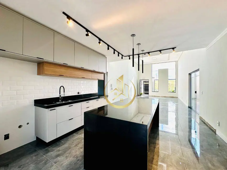 Foto 5 de Casa com 3 quartos à venda, 300m2 em Pouso Alegre - MG