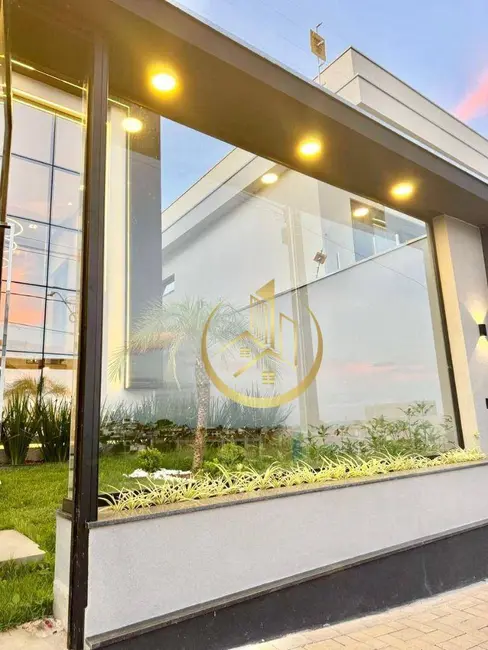 Foto 2 de Casa com 3 quartos à venda, 360m2 em Pouso Alegre - MG