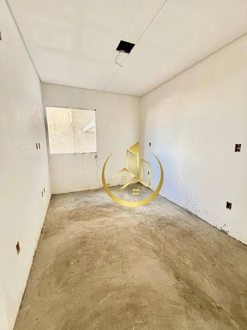 Foto 6 de Apartamento com 3 quartos à venda, 81m2 em Pouso Alegre - MG