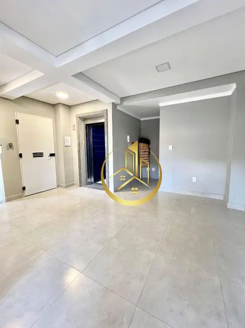 Foto 2 de Apartamento com 1 quarto para alugar, 32m2 em Primavera, Pouso Alegre - MG