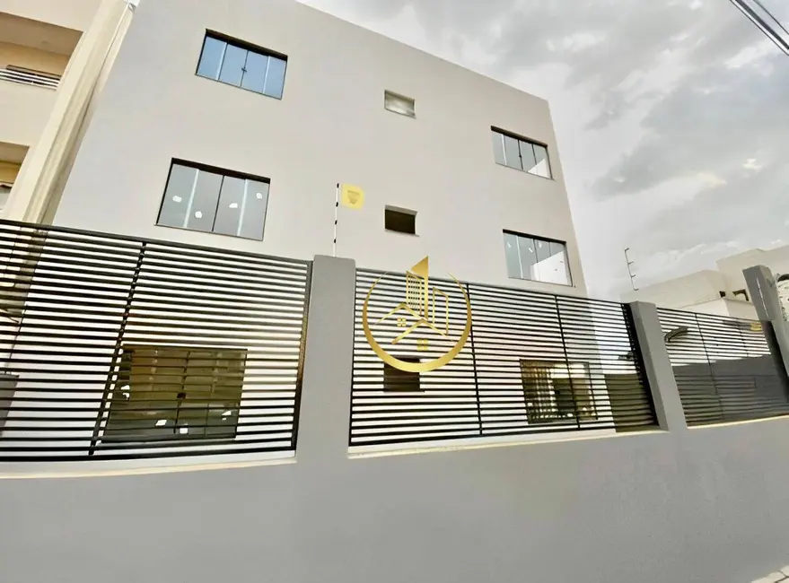 Foto 1 de Apartamento com 3 quartos para alugar, 80m2 em Pouso Alegre - MG