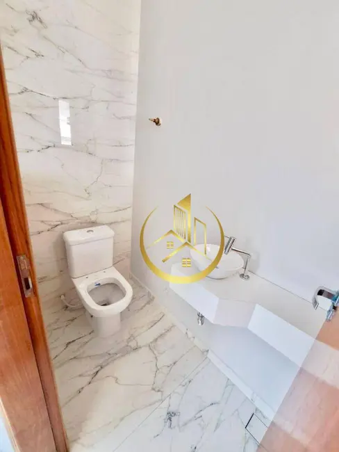 Casa com 5 quartos à venda, 300m2 em Pouso Alegre - MG - imagem 9 Foto 9 de Casa com 5 quartos à venda, 300m2 em Pouso Alegre - MG