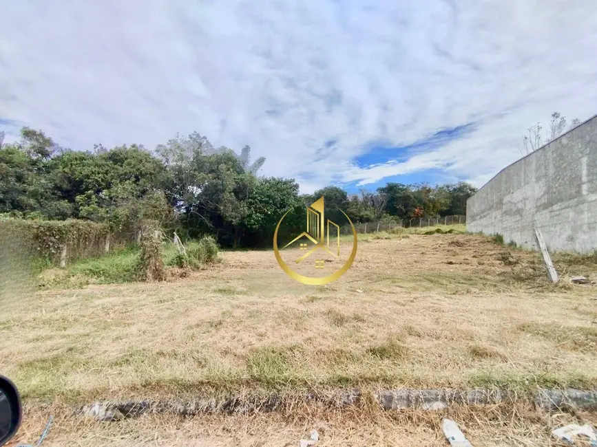 Foto 1 de Terreno / Lote à venda, 450m2 em Pouso Alegre - MG
