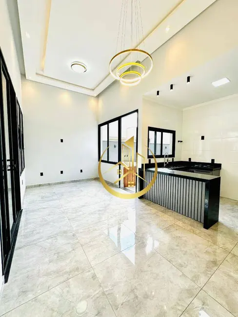 Foto 1 de Casa com 3 quartos à venda, 162m2 em Pouso Alegre - MG