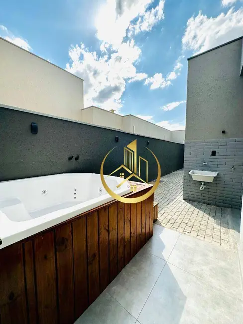 Casa com 3 quartos à venda, 162m2 em Pouso Alegre - MG - imagem 3 Foto 3 de Casa com 3 quartos à venda, 162m2 em Pouso Alegre - MG