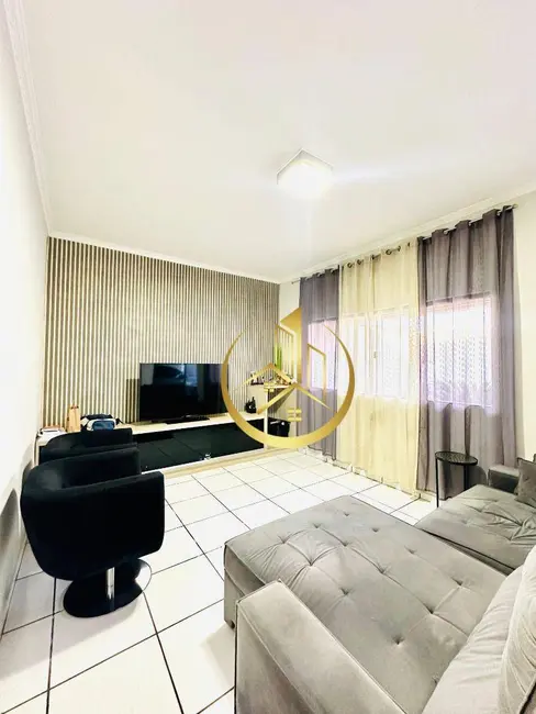 Foto 3 de Casa com 3 quartos à venda, 250m2 em São Carlos, Pouso Alegre - MG