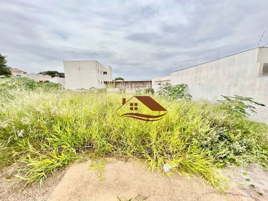 Foto 1 de Terreno / Lote à venda, 300m2 em Cidade Vergani, Pouso Alegre - MG