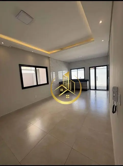 Foto 3 de Casa com 3 quartos à venda, 200m2 em Pouso Alegre - MG