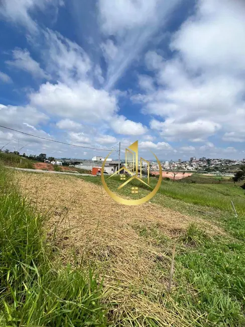 Foto 3 de Terreno / Lote à venda, 220m2 em Pouso Alegre - MG