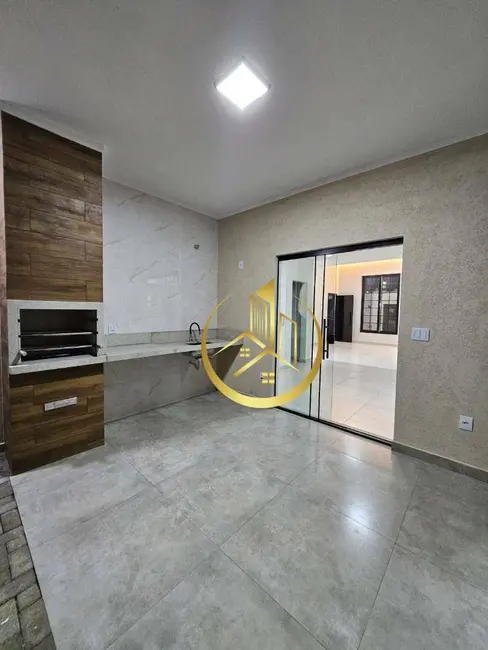 Foto 2 de Casa com 3 quartos à venda, 232m2 em Parque Real, Pouso Alegre - MG