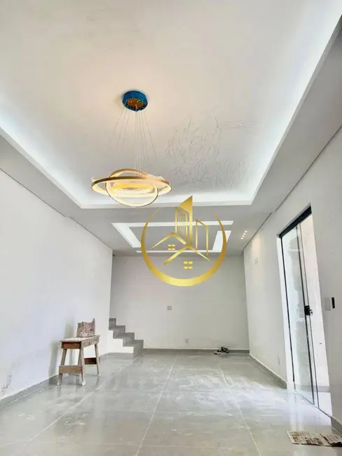 Foto 2 de Casa com 4 quartos à venda, 200m2 em Parque Real, Pouso Alegre - MG