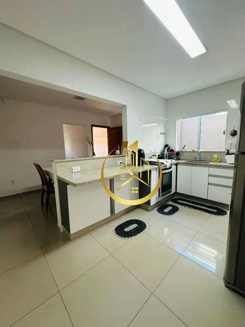 Foto 6 de Casa com 3 quartos à venda, 120m2 em Pouso Alegre - MG