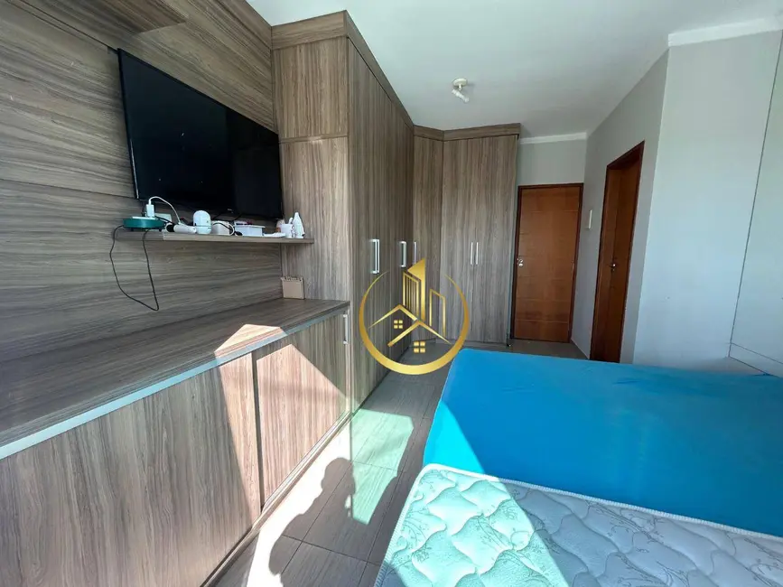 Foto 8 de Casa com 3 quartos à venda, 125m2 em Jardim Califórnia, Pouso Alegre - MG