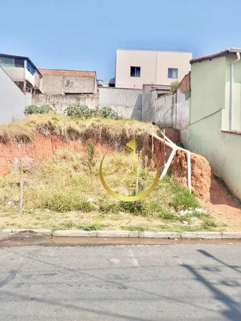 Foto 1 de Terreno / Lote à venda, 240m2 em Colina Verde, Pouso Alegre - MG