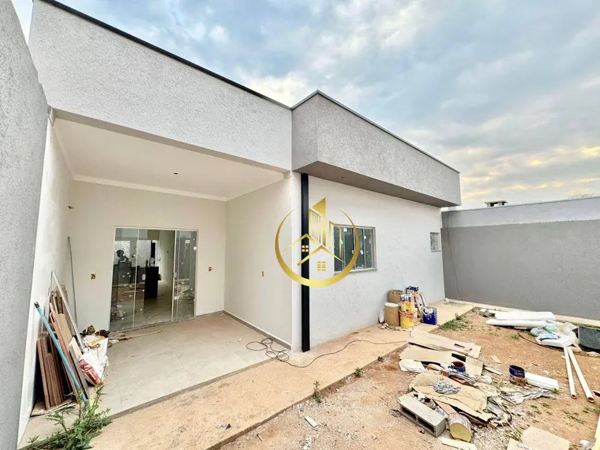 Foto 2 de Casa com 3 quartos à venda, 220m2 em Parque Real, Pouso Alegre - MG