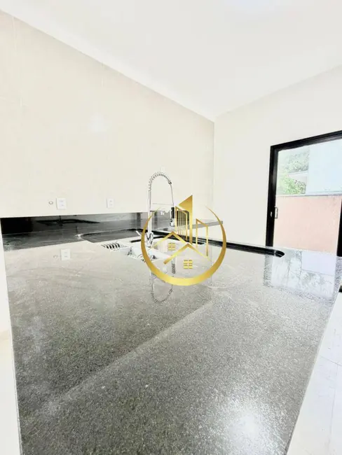 Foto 2 de Casa com 3 quartos à venda, 200m2 em Parque Real, Pouso Alegre - MG