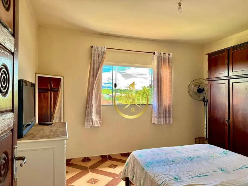 Foto 8 de Casa com 2 quartos à venda, 240m2 em Jardim Califórnia, Pouso Alegre - MG