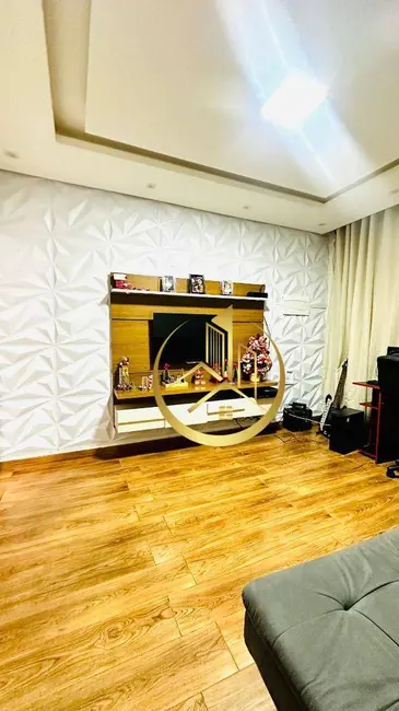 Foto 1 de Casa com 2 quartos à venda, 120m2 em Pouso Alegre - MG