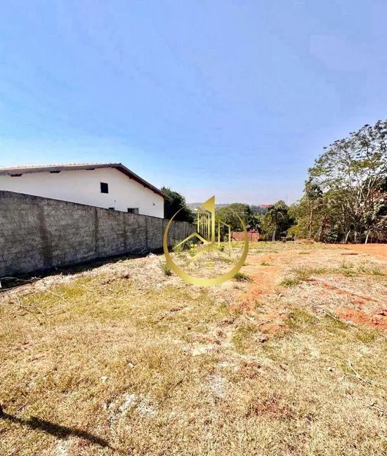 Foto 1 de Terreno / Lote à venda, 335m2 em Pouso Alegre - MG