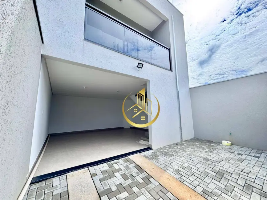 Foto 1 de Casa com 3 quartos à venda, 150m2 em Cidade Vergani, Pouso Alegre - MG