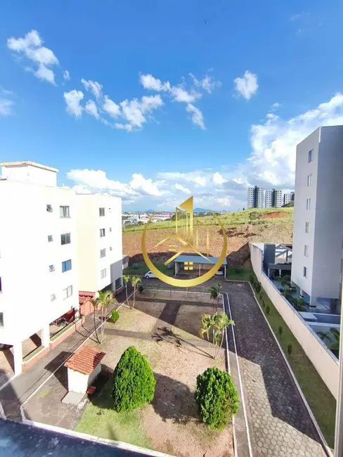 Foto 2 de Apartamento com 2 quartos à venda, 62m2 em Pouso Alegre - MG