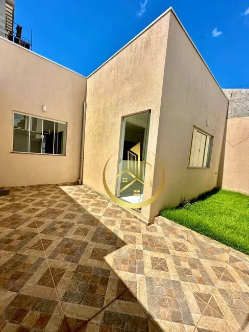 Foto 1 de Casa com 2 quartos à venda, 100m2 em Cidade Vergani, Pouso Alegre - MG