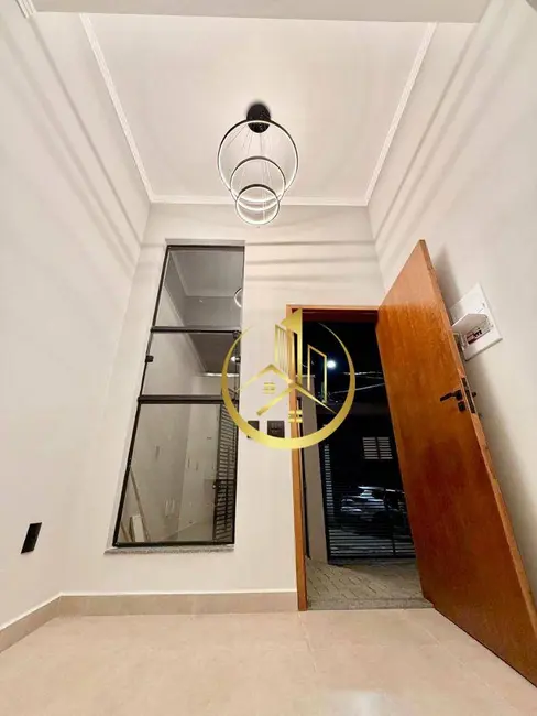 Foto 1 de Casa com 3 quartos à venda, 100m2 em Parque Real, Pouso Alegre - MG