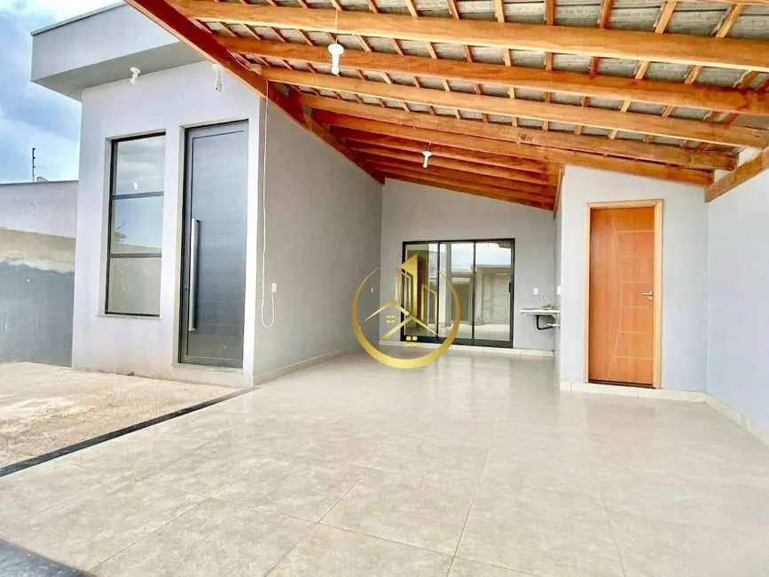 Foto 1 de Casa com 3 quartos à venda, 200m2 em Parque Real, Pouso Alegre - MG