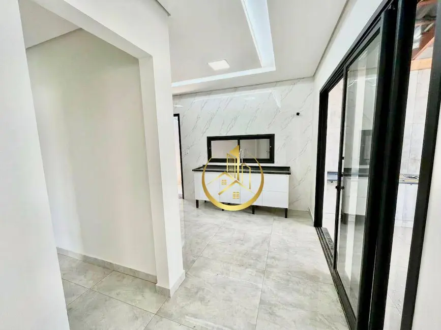 Foto 3 de Casa com 3 quartos à venda, 200m2 em Parque Real, Pouso Alegre - MG