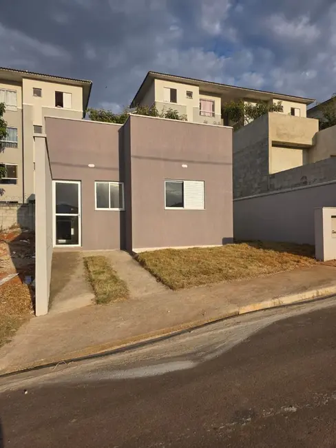 Foto 1 de Casa com 3 quartos à venda, 125m2 em Ipiranga, Pouso Alegre - MG