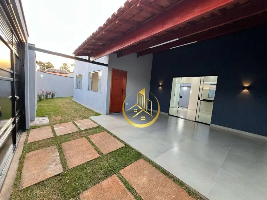 Foto 1 de Casa com 3 quartos à venda, 163m2 em Parque Real, Pouso Alegre - MG