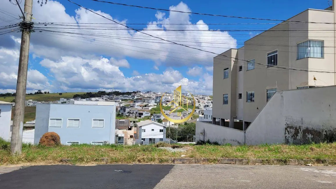 Foto 1 de Terreno / Lote à venda, 315m2 em Pouso Alegre - MG