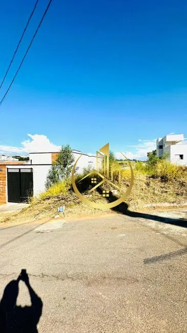 Foto 1 de Terreno / Lote à venda, 200m2 em Parque Real, Pouso Alegre - MG