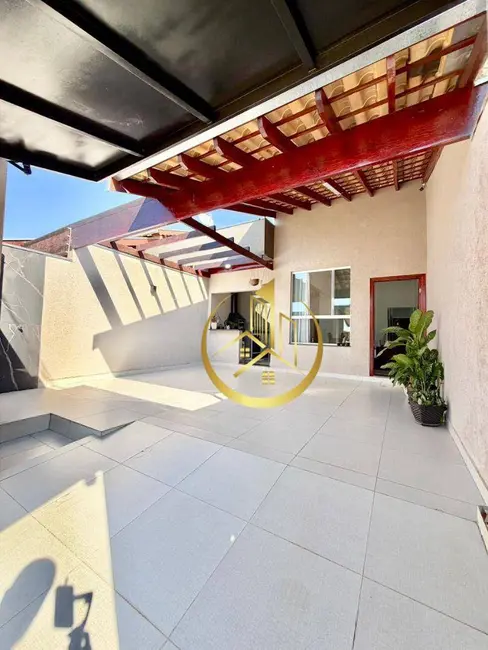 Foto 1 de Casa com 3 quartos à venda, 150m2 em Cidade Vergani, Pouso Alegre - MG