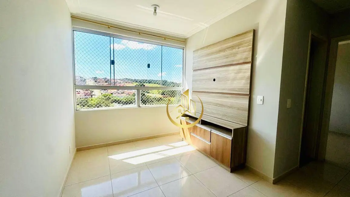 Foto 4 de Apartamento com 2 quartos à venda, 50m2 em Pouso Alegre - MG