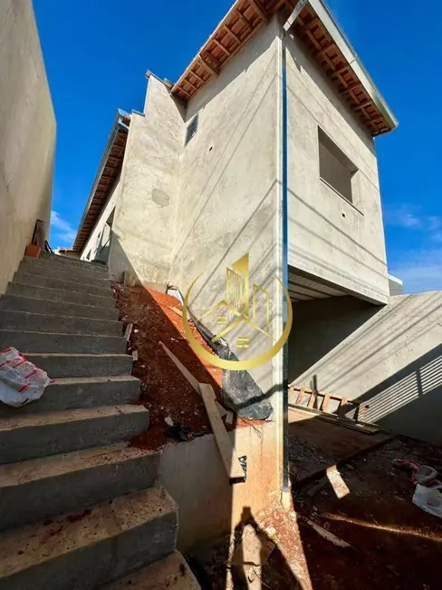 Foto 1 de Casa com 3 quartos à venda, 120m2 em Pouso Alegre - MG