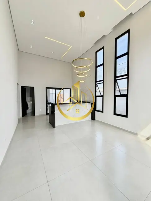 Foto 2 de Casa com 3 quartos à venda, 210m2 em Parque Real, Pouso Alegre - MG