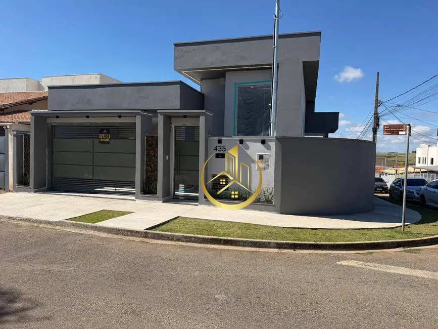 Foto 1 de Casa com 3 quartos à venda, 210m2 em Parque Real, Pouso Alegre - MG