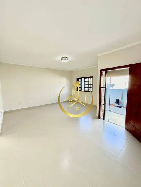 Casa com 3 quartos à venda, 300m2 em São Carlos, Pouso Alegre - MG - imagem 7 Foto 7 de Casa com 3 quartos à venda, 300m2 em São Carlos, Pouso Alegre - MG