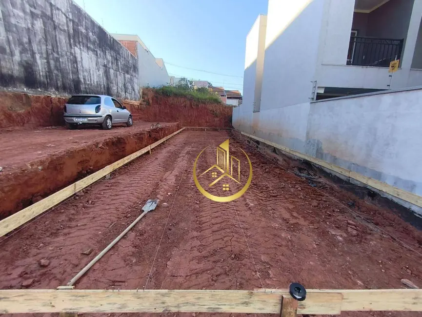 Foto 3 de Casa com 3 quartos à venda, 100m2 em Parque Real, Pouso Alegre - MG