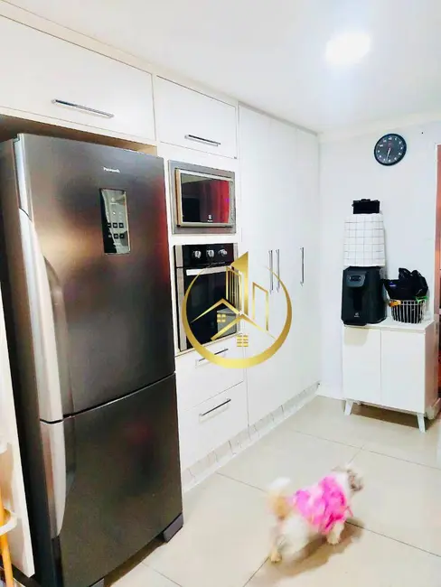 Foto 5 de Apartamento com 3 quartos à venda, 144m2 em Pouso Alegre - MG