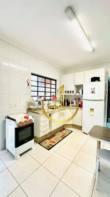 Casa com 2 quartos à venda, 150m2 em Pouso Alegre - MG - imagem 6 Foto 6 de Casa com 2 quartos à venda, 150m2 em Pouso Alegre - MG
