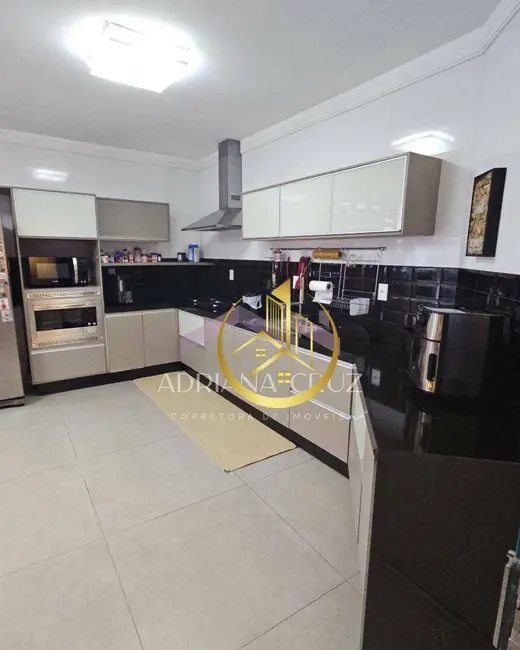 Foto 7 de Casa com 3 quartos à venda, 450m2 em Fátima I, Pouso Alegre - MG