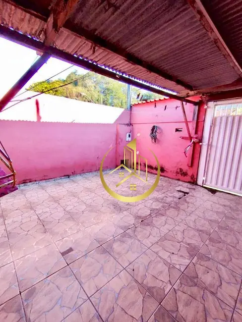 Foto 2 de Casa com 2 quartos à venda, 120m2 em Pouso Alegre - MG