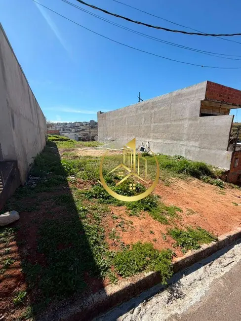 Foto 2 de Terreno / Lote à venda, 250m2 em Parque Real, Pouso Alegre - MG