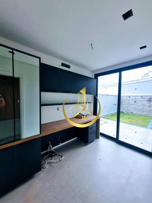 Foto 3 de Casa de Condomínio com 3 quartos à venda, 240m2 em Pouso Alegre - MG
