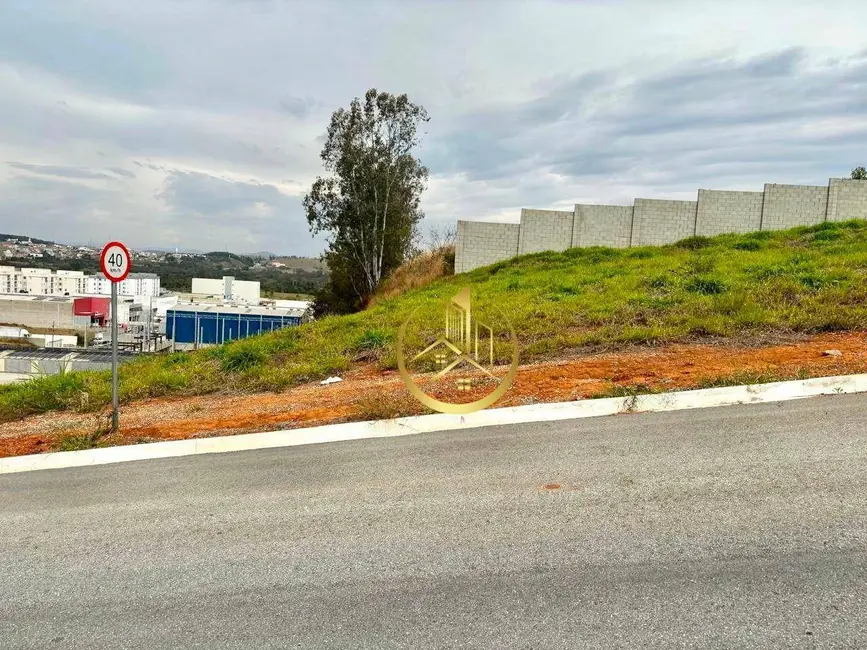 Terreno / Lote à venda, 300m2 em Pouso Alegre - MG - imagem 4 Foto 4 de Terreno / Lote à venda, 300m2 em Pouso Alegre - MG