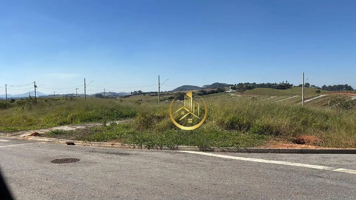 Foto 1 de Terreno / Lote à venda, 300m2 em Pouso Alegre - MG