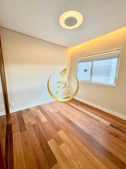 Foto 8 de Apartamento com 3 quartos à venda, 98m2 em Pouso Alegre - MG